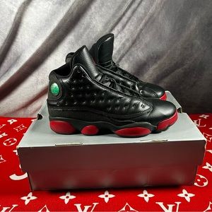 ❤️! Awesome used pair of jordan 13 dirty bred size 7Y